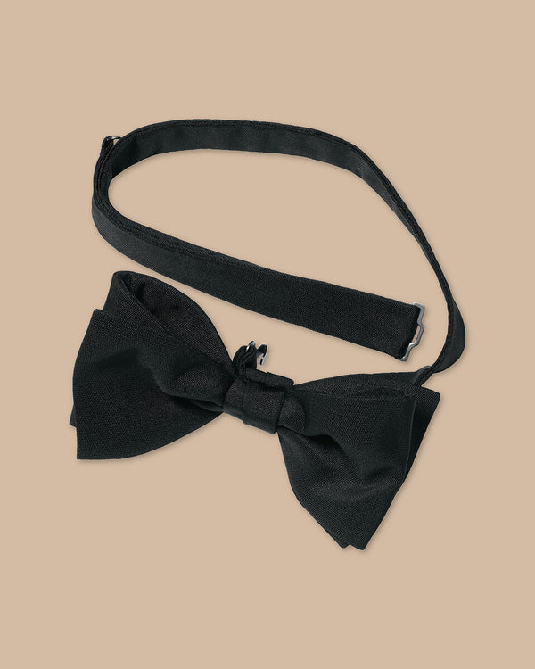 Black Barrathea ready tied silk bow tie