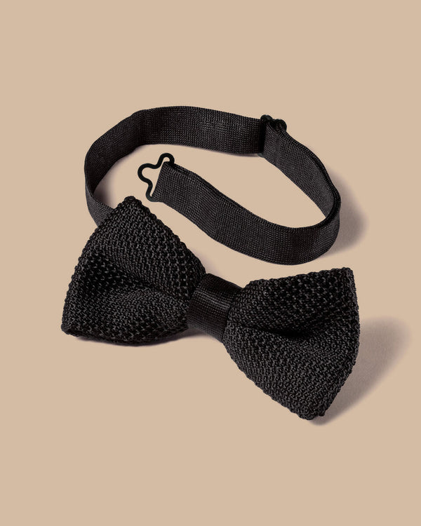 Black classic knitted ready tied bow tie