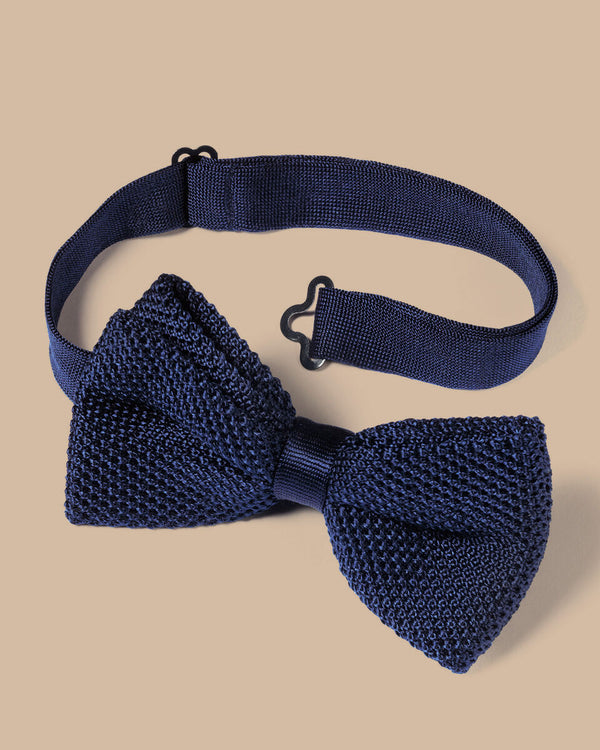 Navy classic knitted ready tied bow tie